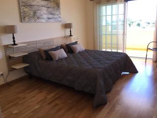 Villa Vista Mar Piscina Suites - 8