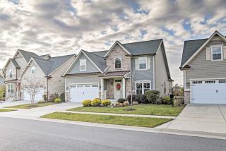 Resort Amenities and Screened Porch Ocean View Home - Ocean View - 8