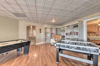 Scenic Pet-Friendly House with Private Hot Tub! - Waynesville - 2