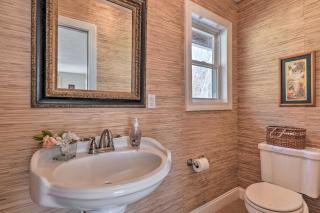 Scenic Pet-Friendly House with Private Hot Tub! - Waynesville - 1