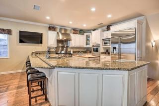 Huge Lake Arrowhead Home with 3 Decks and Grill! - Lake Arrowhead - 3