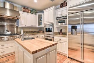Huge Lake Arrowhead Home with 3 Decks and Grill! - Lake Arrowhead - 1