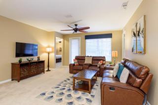 Epic Universe Premium Lake View Condo, Vista Cay - 1007 - 7