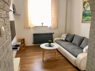 Crystal Lakes Apartment - 9