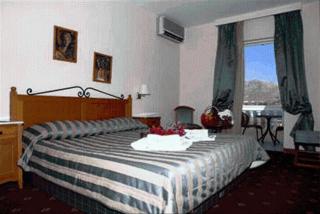 Crithoni's Paradise Hotel - Alinda - 2