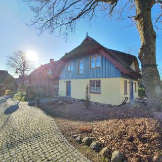 "Schiffszimmermannshaus" by Ferienhaus Strandgut - Born - 8