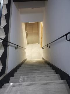 Ambar Jadwin Marahanata Room - London - 6