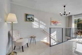 Angel Boutique Home - 1
