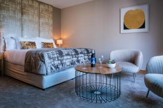 Wineport Lodge - Glasson - 6