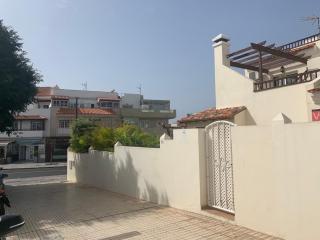 Cosy 2 bedroom apartment in La Caleta, Tenerife - 1