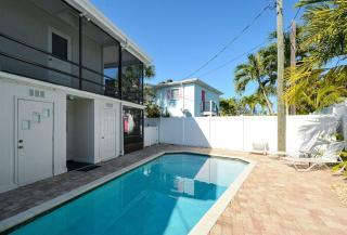 Canal 309 - Right in Siesta Key Village! - 9