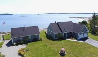 Oceanfront Luxury Cottages - Rent BOTH Main and Guest Cottage in Jonesport, Maine - Jonesport - 7
