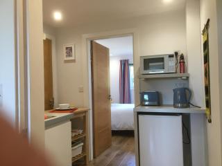 The Wrens Annexe - stylish self-contained 2-bed annexe - 2