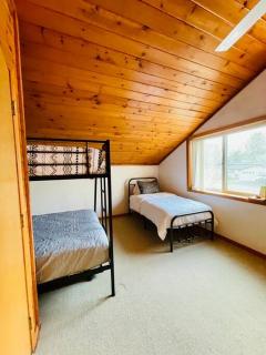 Unforgettable 4 bedroom 3 bath waterfront cabin - 7