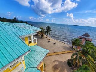 Lucky Duck Villa - Private Beach Escape - Maya Beach - 7