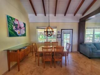 Lucky Duck Villa - Huge Beachfront Pool and Pier - 3