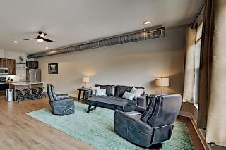 Haywood Chic Retreat Unit 215 - Asheville - 9