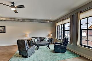Haywood Chic Retreat Unit 215 - Asheville - 5