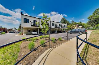 Haywood Chic Retreat Unit 215 - Asheville - 4