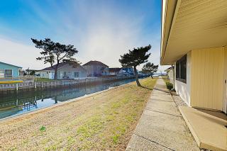 Beach Club Unit D - 8