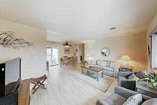 Beach Club Unit D - 5