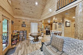 Mountain Wolf's Cabin - Gatlinburg - 4