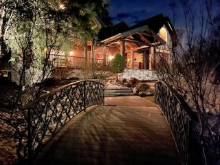 A River Runs Through It - Sevierville - 9