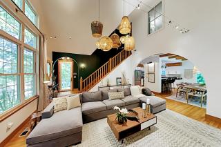 Heartwood Manor - 6