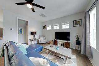 Downtown Jewel - 5