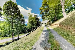 Mountain Majesty - 4