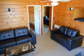Cedarwood Lakeside Motel & Conference Venue - Rotorua - 2