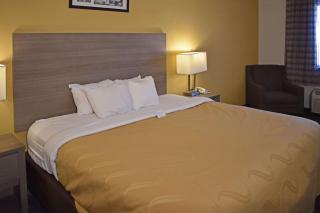 Quality Inn & Suites Kearneysville - Martinsburg - Kearneysville - 1