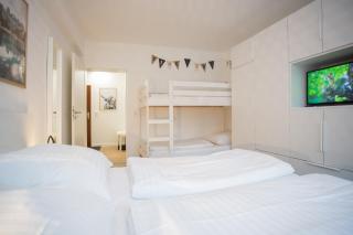 Welcome in - Ferienwohnung in Winterberg in den Bergen, direkt an der Piste - 1