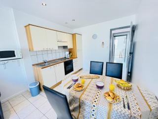 Residence Louis Place du Marche - Bains-les-Bains - 3