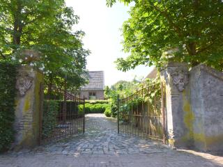 Group Stay with Private Pool and Sauna - Alphen - 4
