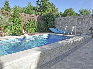 Luxurious Villa in Aix-en-Provence with Pool Jacuzzi - Venelles - 4