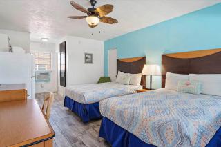 Malibu Resort Motel - St Pete Beach - 5