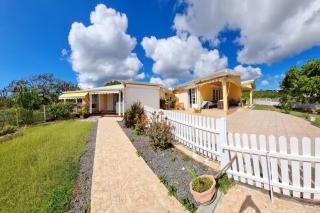 LOUE F3 VUE SUR MER DANS PROPRIETE PRIVEE - Sainte-Anne - 0