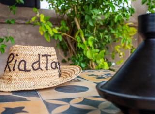 Riad Tajania - 6