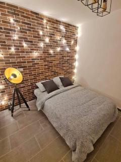 GregBnb - Centre Ancien - T2 style loft - Toulon - 8