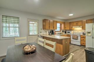 Ocean Pines House with Fire Pit and Community Pool - Ocean Pines - 9
