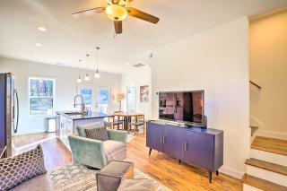 Bright and Inviting Home by Biltmore Village with Deck - 5