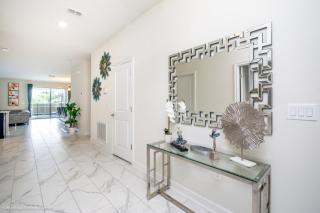 Special Offer Large Pool Home in Champion Gates - Davenport - 9