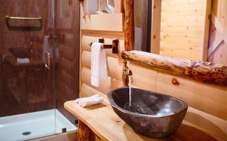 Cricket Hill Treehouse B by Amish Country Lodging - Millersburg - 2