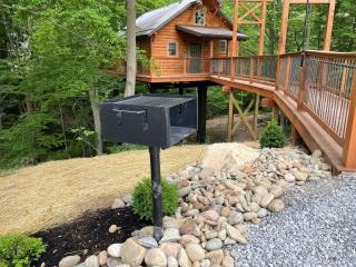 Cricket Hill Treehouse D by Amish Country Lodging - Millersburg - 2