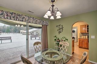Packwood Getaway with Game Room, Grill and Patio - Packwood - 1