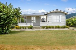 Corokia Villa - Richmond - 3
