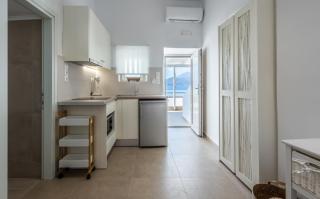 Anemi Suites - Adamantas - 7
