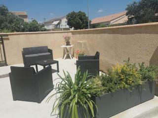 Appartement agréable et spacieux ensoleillé - Valros - 2
