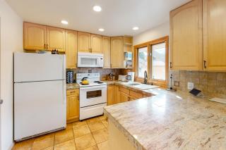 Stagecoach Lane House - 2